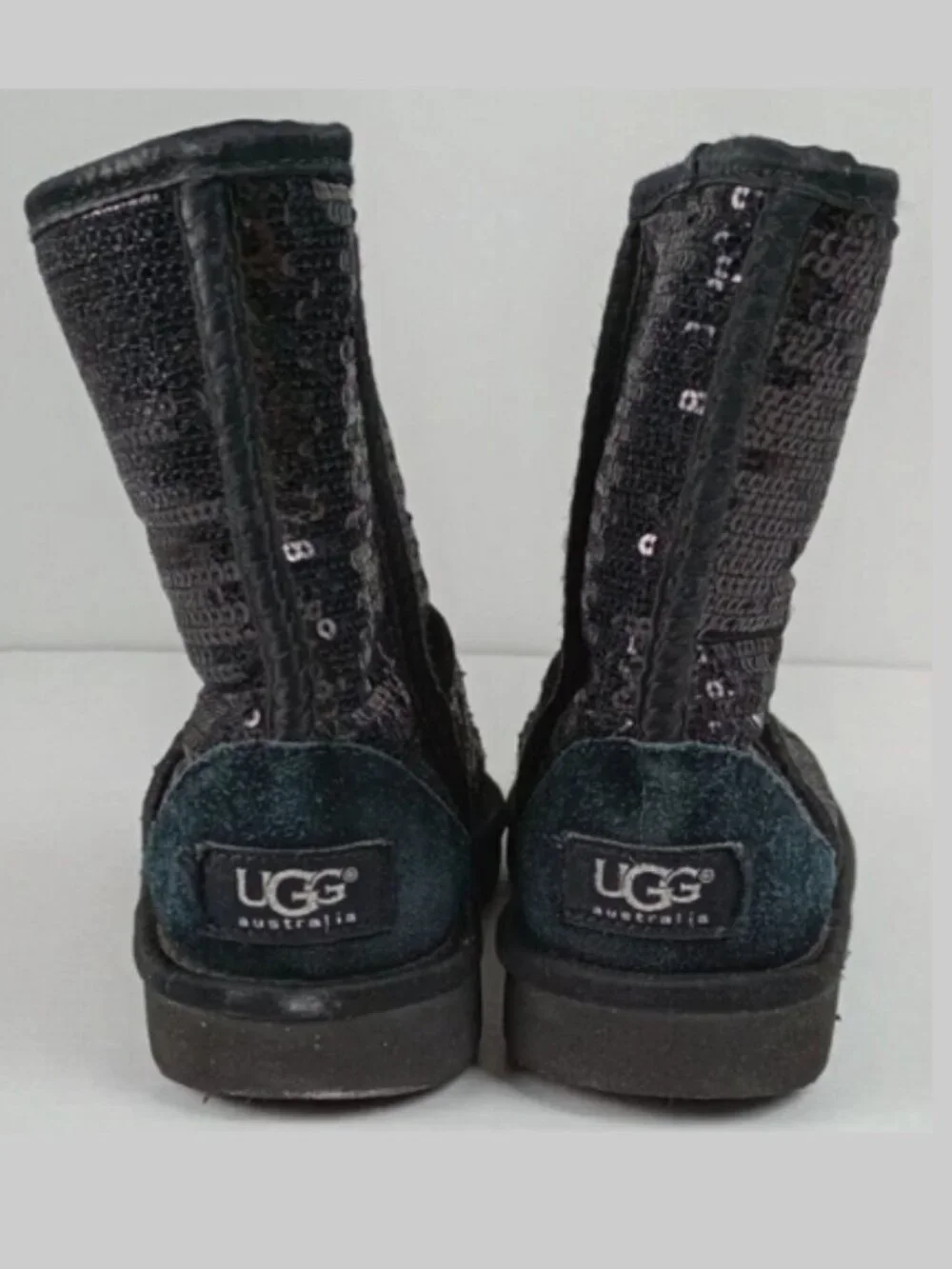 Ugg Australia‎ Classic Kid's Girl's Size 2 Fur Lined Black Sequined Boots